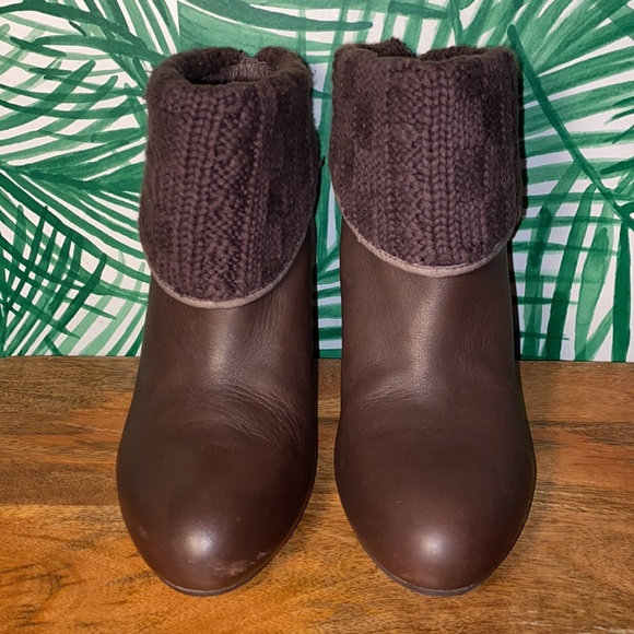 UGG 1008755 Dandylion Tres Brown Leather Sweater Cuff Ankle Boots Women’s 10 - Picture 2 of 12